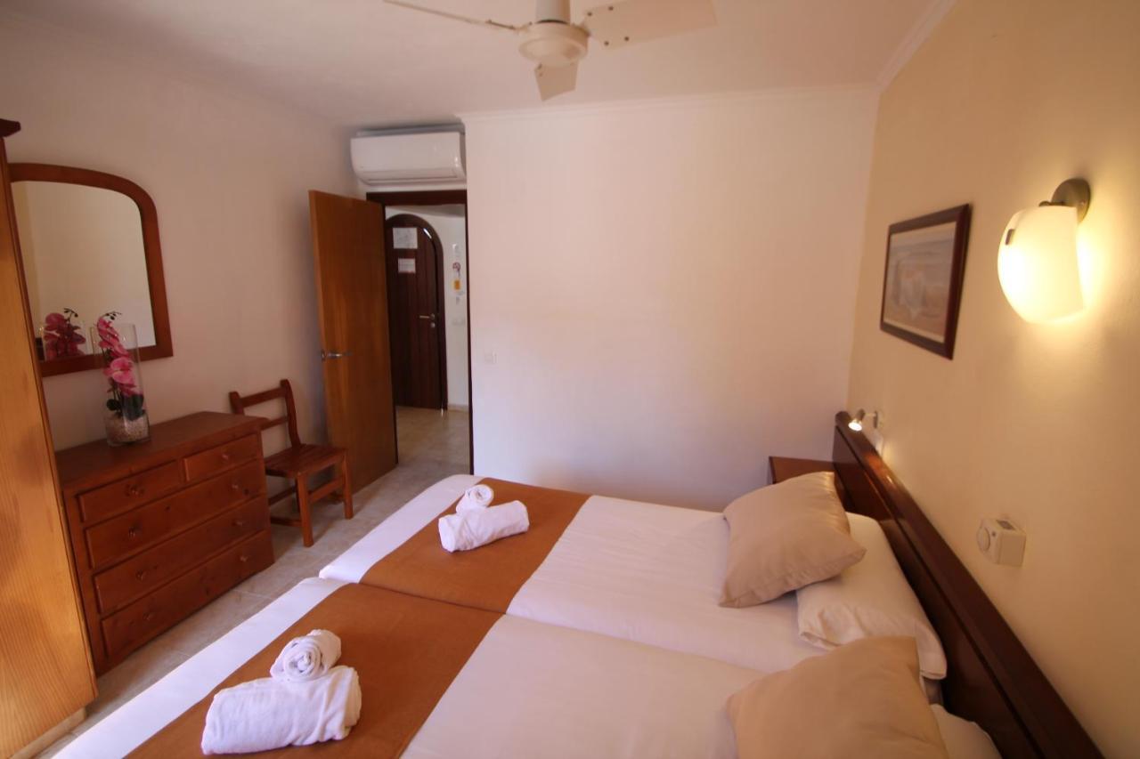 Apartaments Talayot Cala'N Blanes  Dış mekan fotoğraf