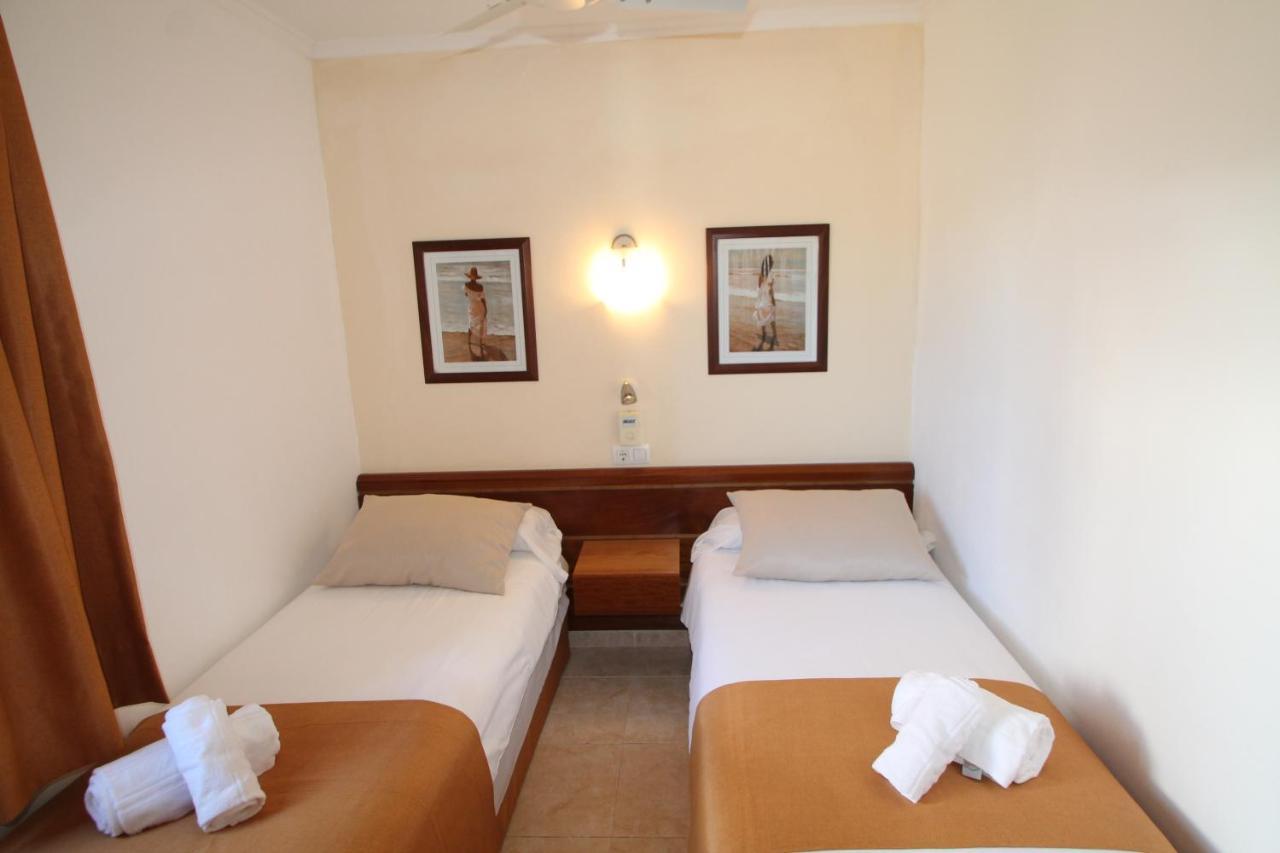 Apartaments Talayot Cala'N Blanes  Dış mekan fotoğraf