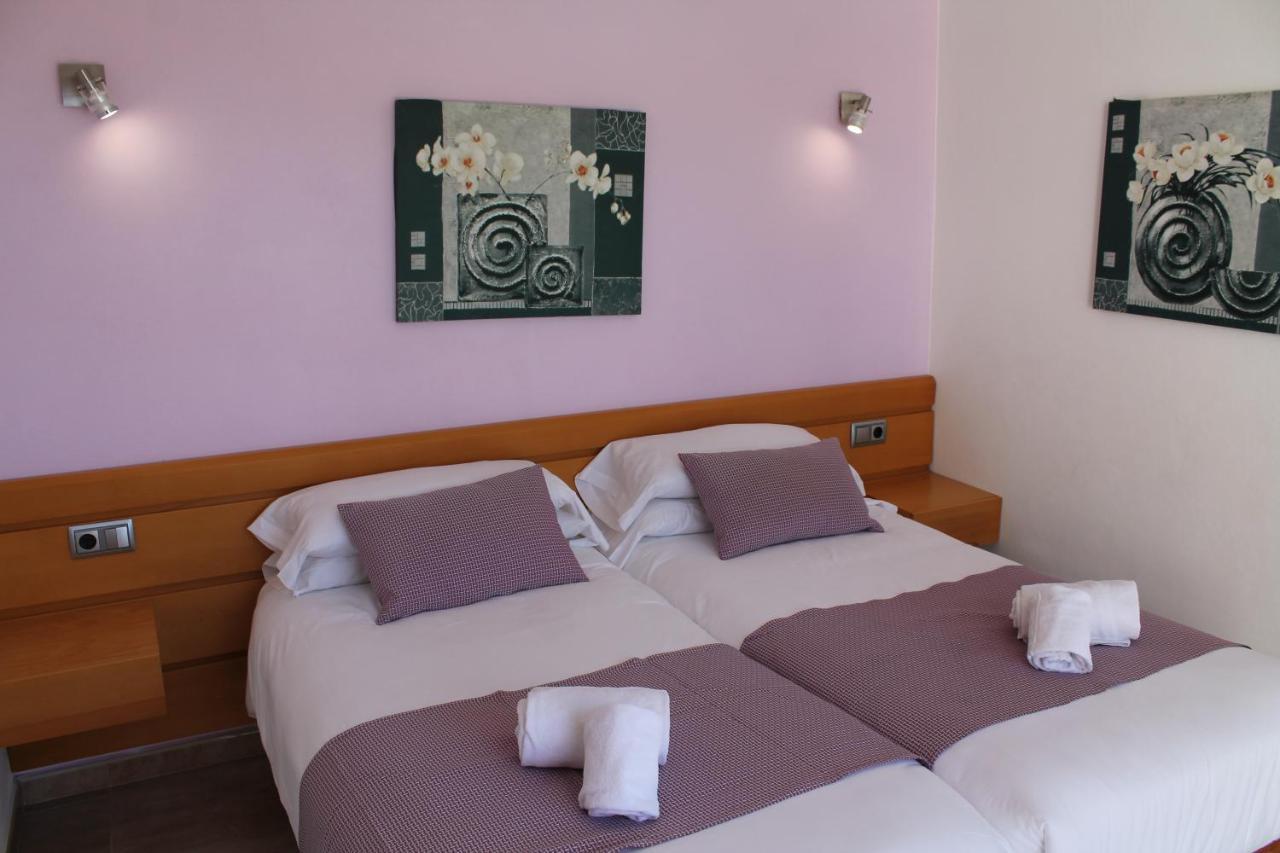 Apartaments Talayot Cala'N Blanes  Dış mekan fotoğraf